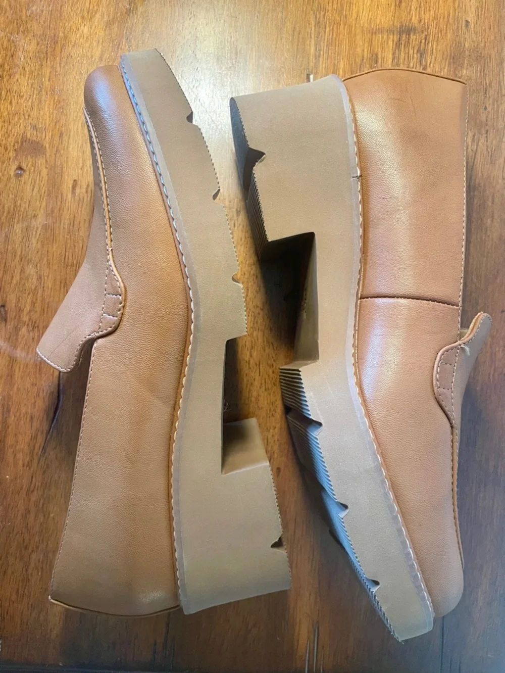 Women’s‎ Naturalizer Cabaret Lug Sole Loafers in English Tea Brown size 41 EUC